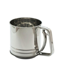 Kubek do przesiewania mąki z sitkiem KH-3102 450g