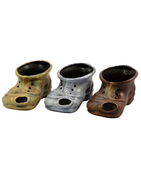 Figurka But h:14cm dł.34cm ceramiczna 492